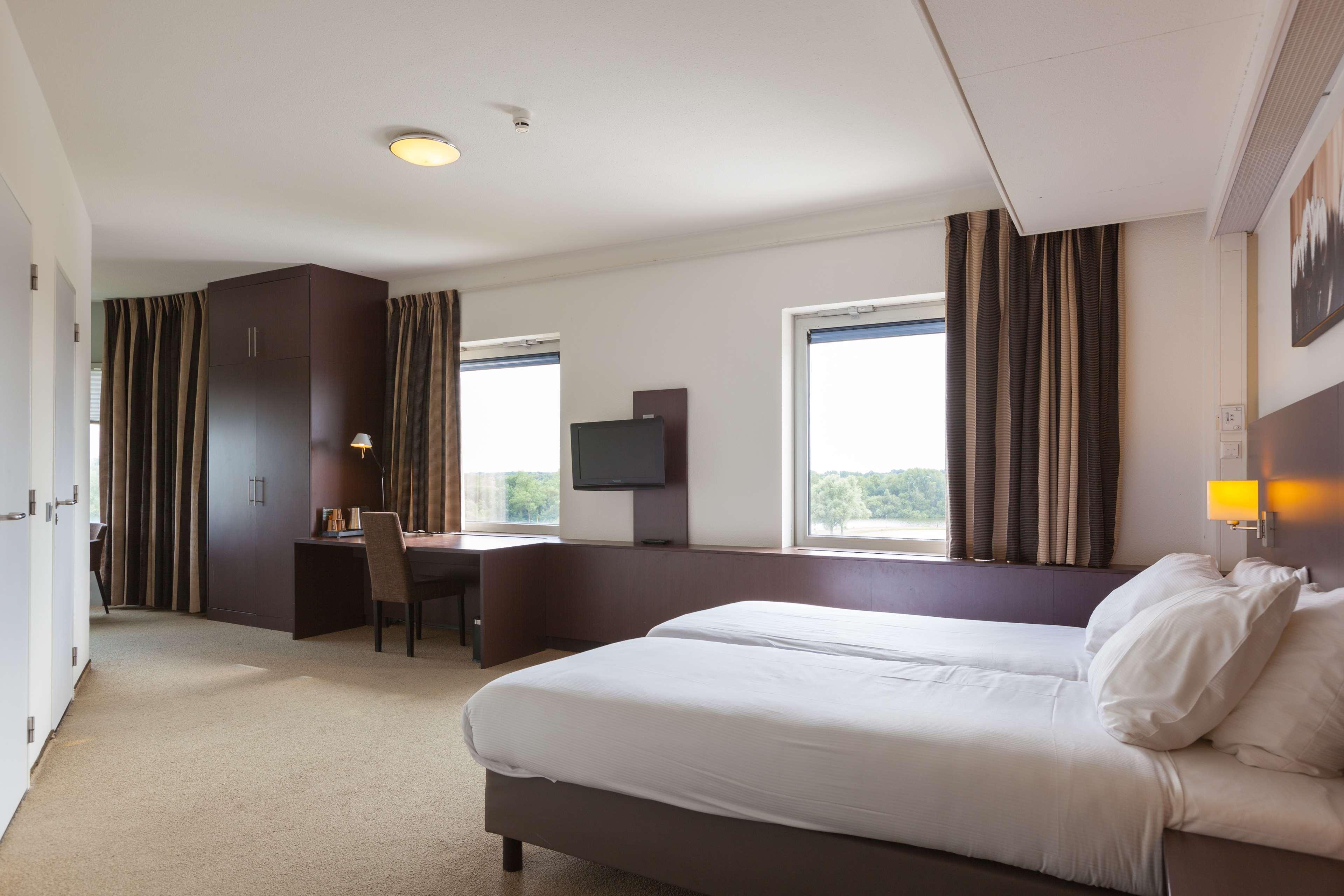 Best Western Plus Flatonia Inn Exterior foto